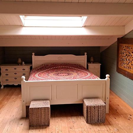 Comfortable Chalet In A Unique Location In Forest 에선 외부 사진