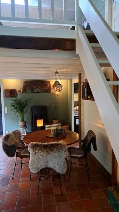 Comfortable Chalet In A Unique Location In Forest 에선 외부 사진