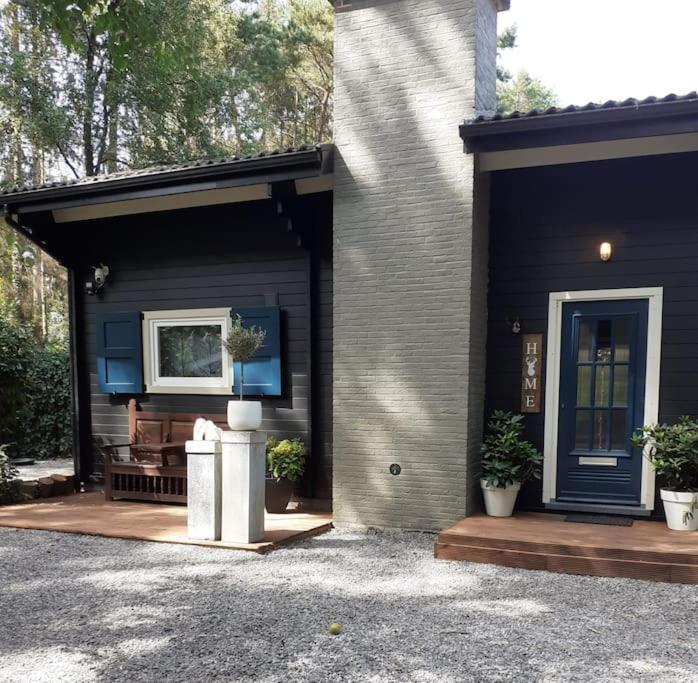 Comfortable Chalet In A Unique Location In Forest 에선 외부 사진