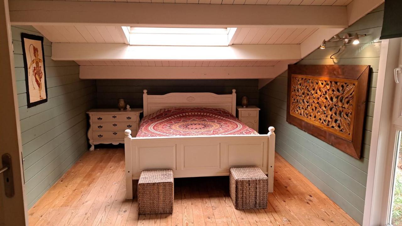 Comfortable Chalet In A Unique Location In Forest 에선 외부 사진